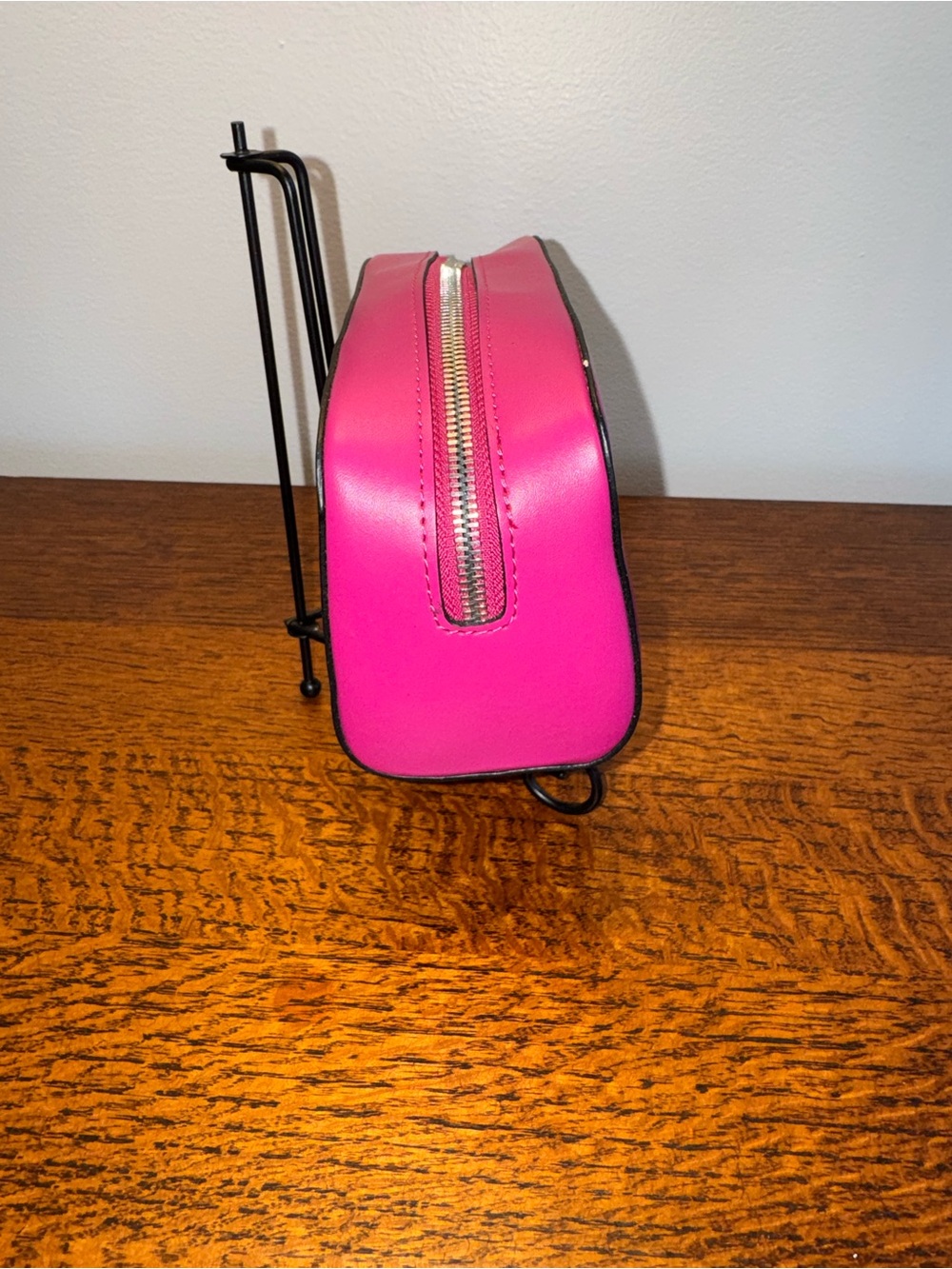 Folli Follie Hot Pink Vegan Leather Wristlet Cosmetic Pouch Clutch - Picture 5 of 8